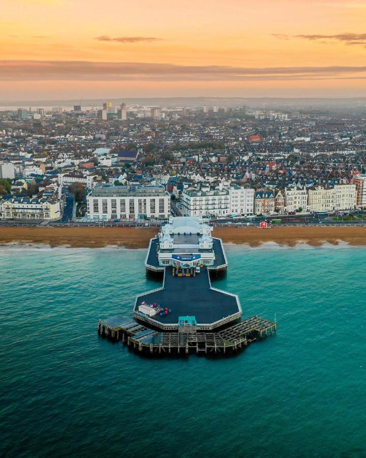 Southsea Royale James Bond 3 Bed Cool Penthouse, Seafront Parking Portsmouth Exterior foto